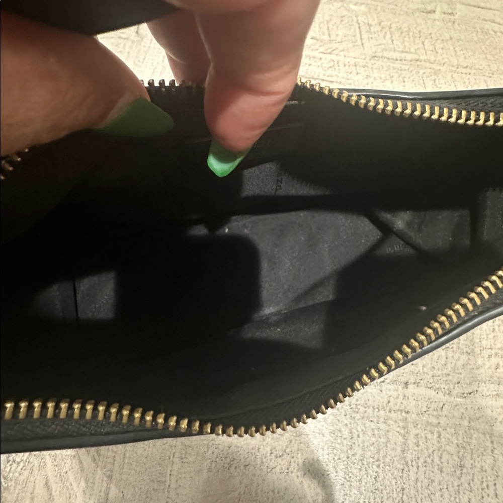 Fendi Fendigraphy Bag - Picture 9 of 9